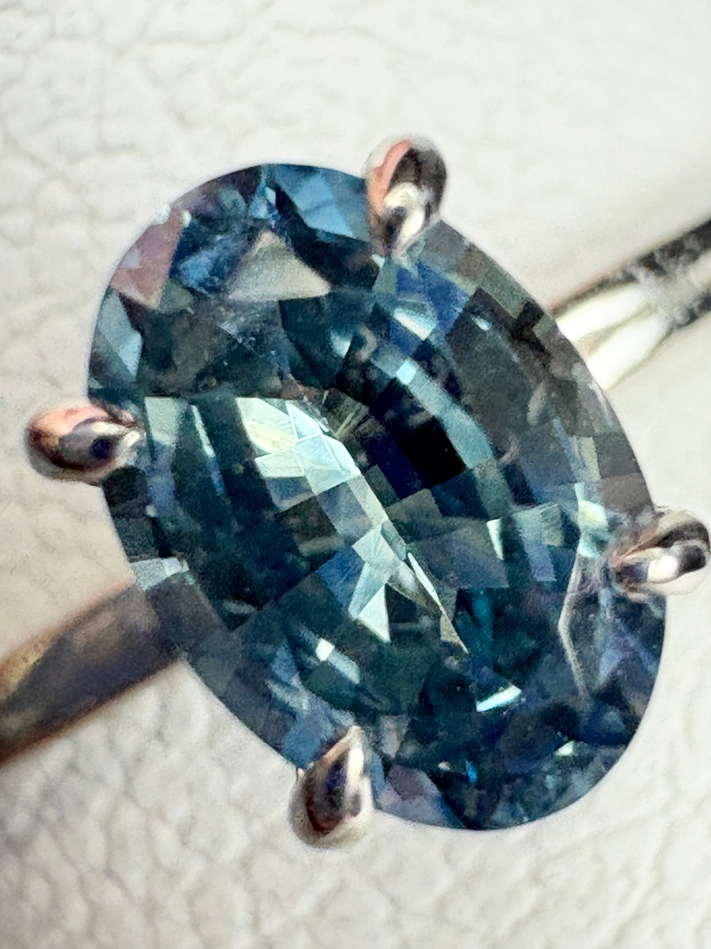 Untreated Montana Sapphire Dainty Ring 950 Platinum size 7