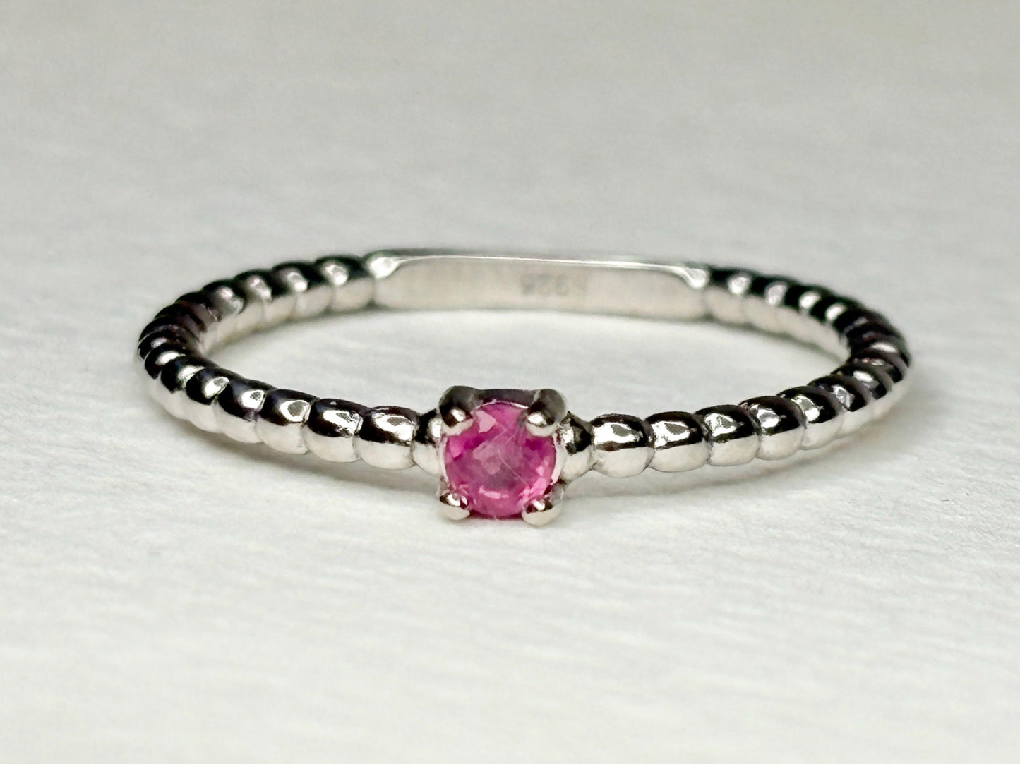 Hot Pink Natural Sapphire Solitaire Beaded Band Ring Sterling Silver size 6 - NewLifeJewelryVault