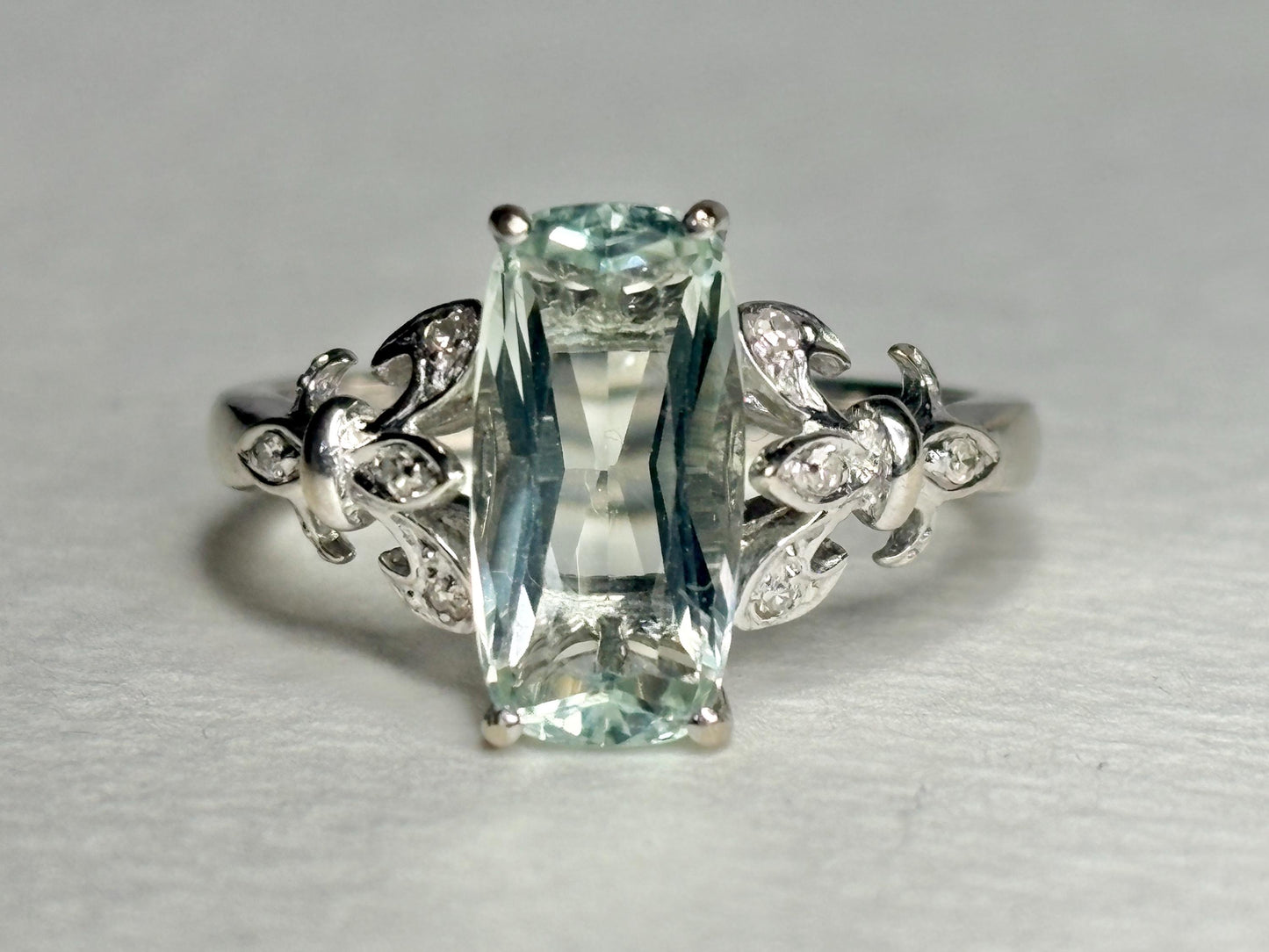 Prasiolite Green Quartz and Diamond Fleur De Lis Ring Solid 14k White Gold size 6.5 - NewLifeJewelryVault
