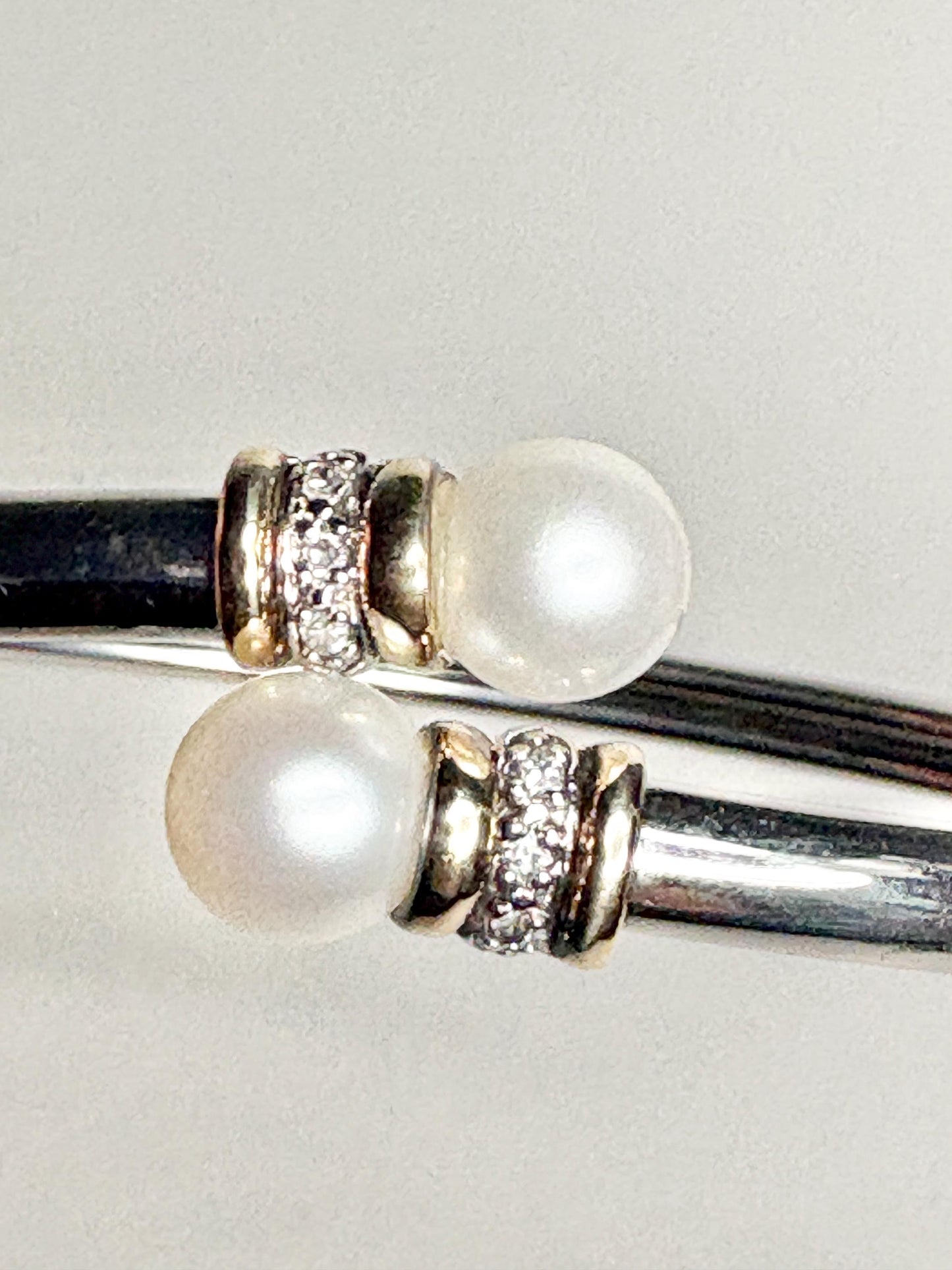 Cultured Pearl and Diamond Memory Wire Bracelet in Sterling Silver with 14k size M - NewLifeJewelryVault