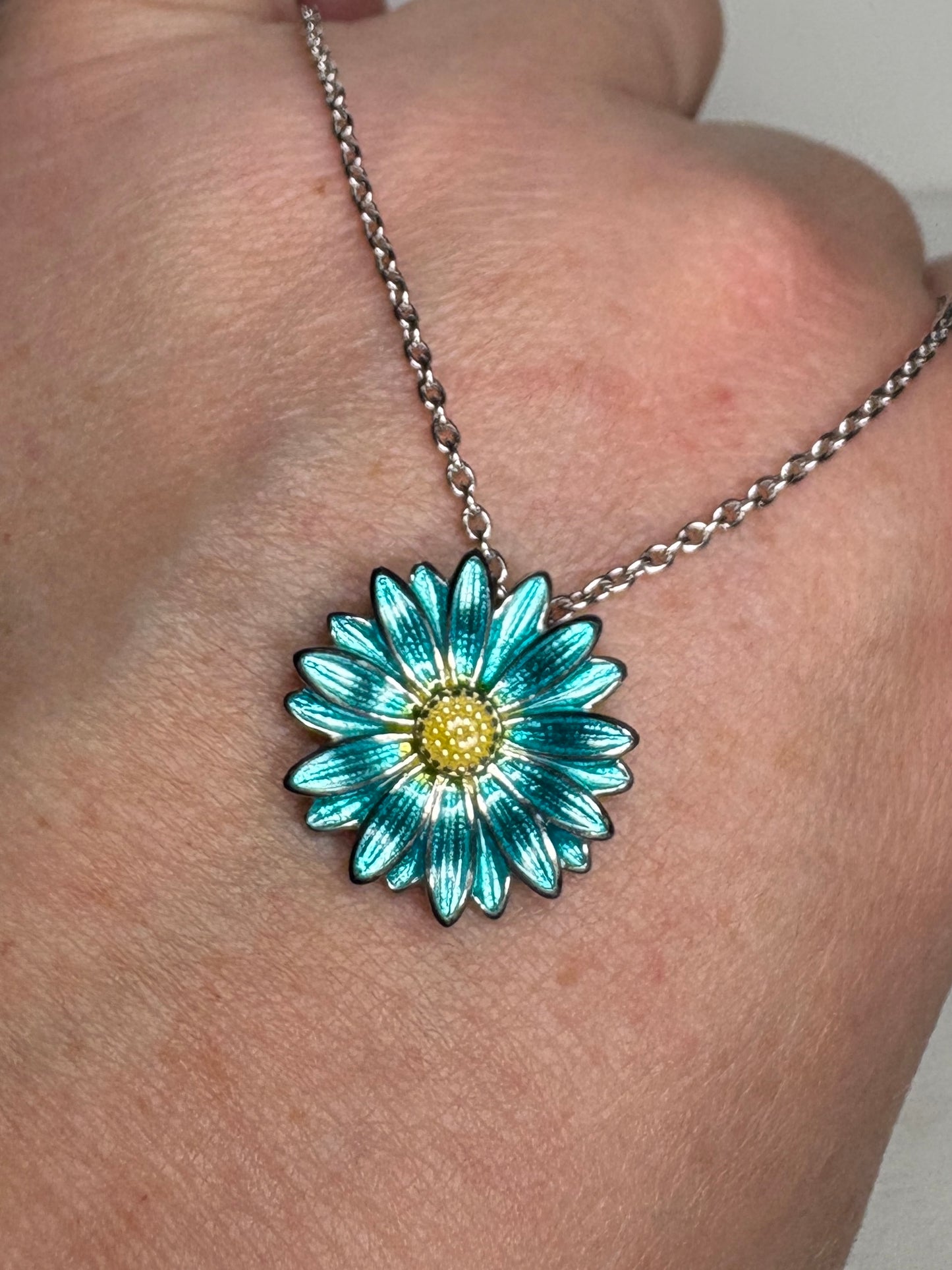 Turquoise Gerbera Necklace. Sterling Silver
