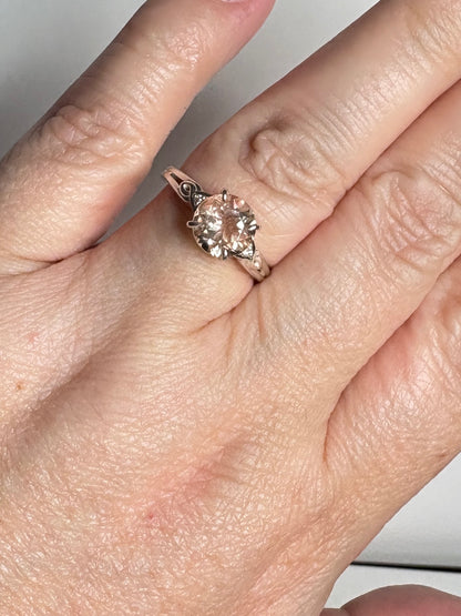Light Champagne Oregon Sunstone Ring Sterling Silver size 7