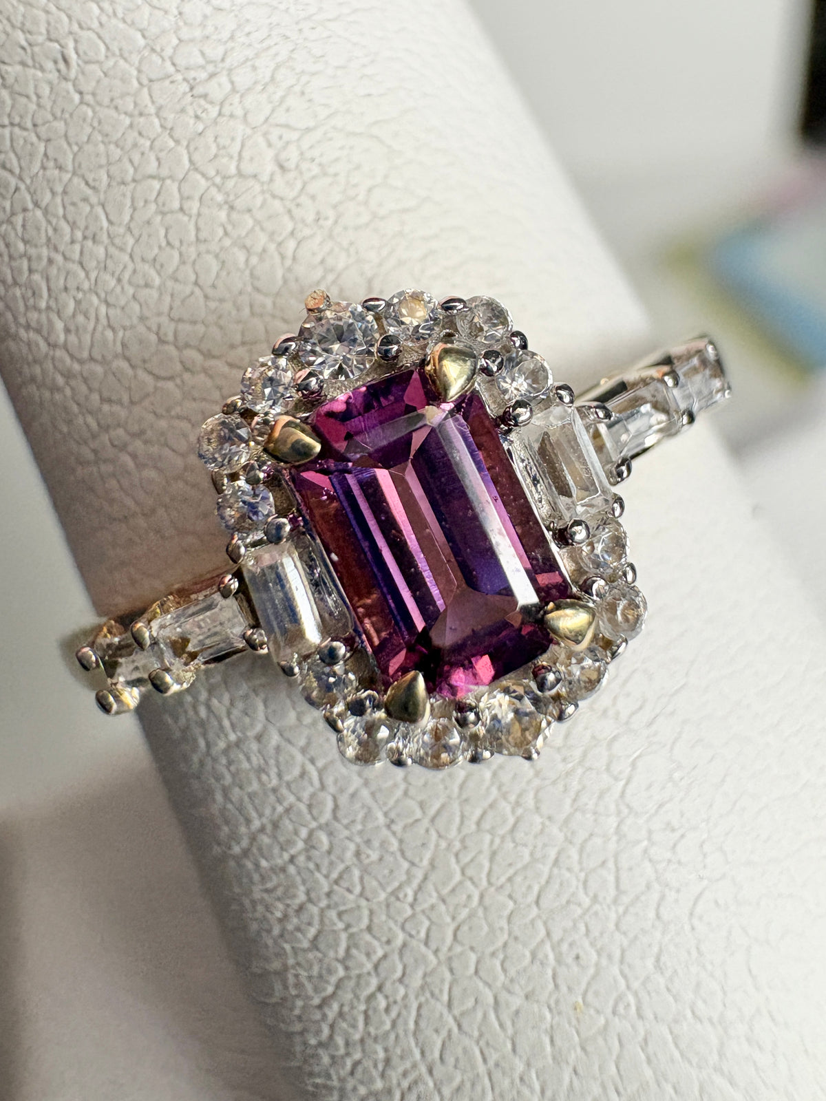 Rhodolite Zircon Halo Ring 9k Gold Size 8