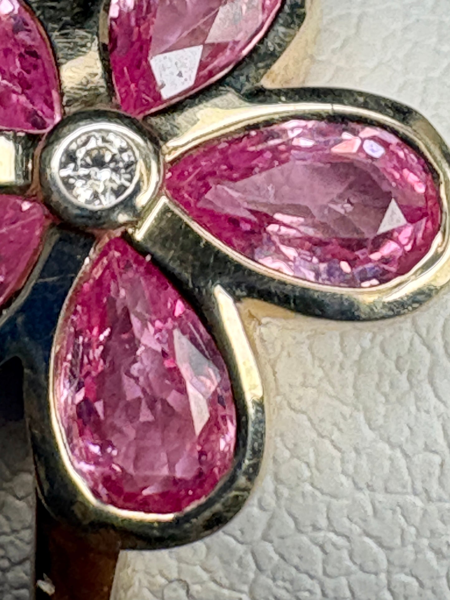 Pink Sapphire Bezel Set Flower Ring 9k Gold size 8