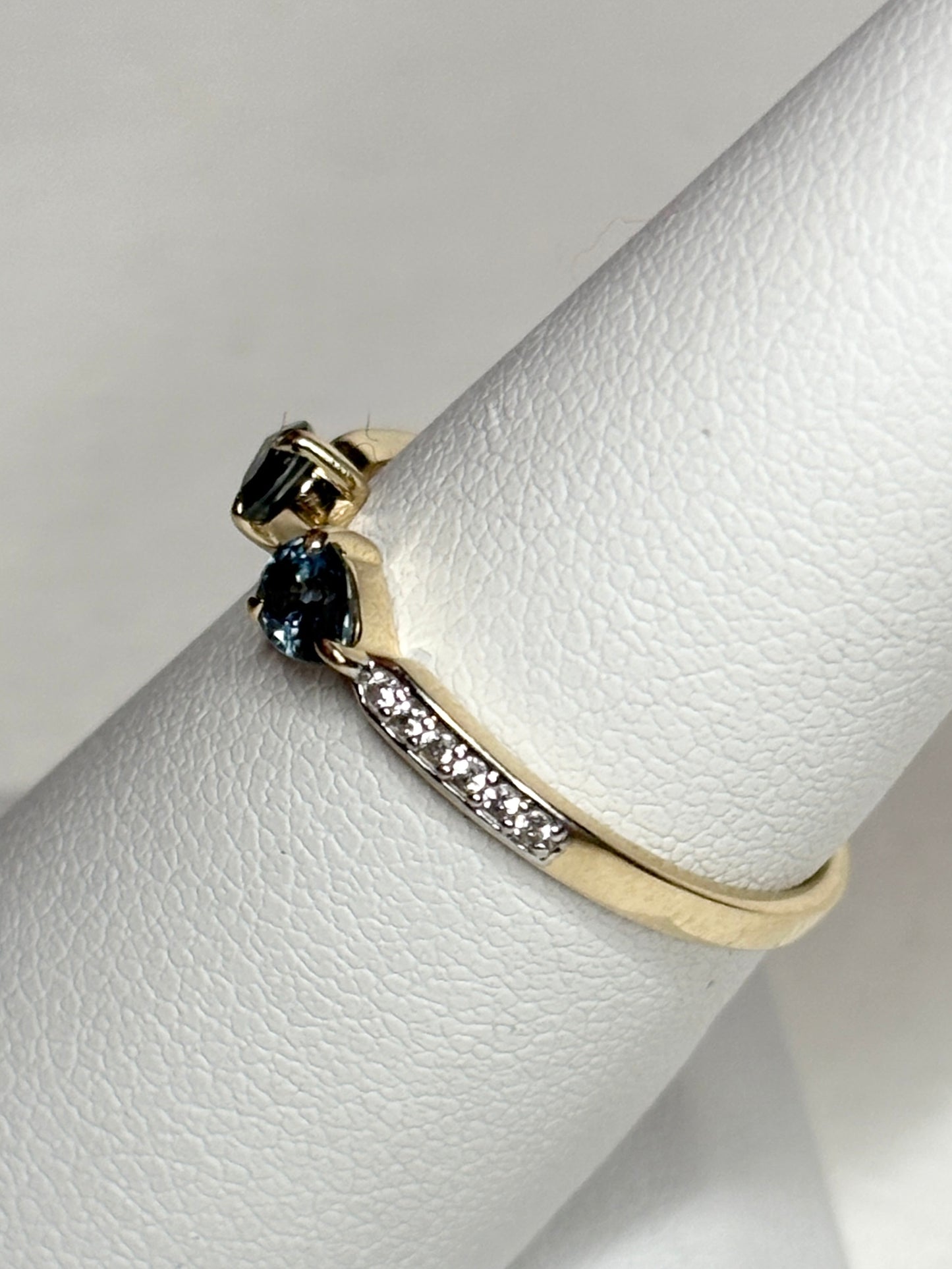 Sapphire and White Zircon Open Band Ring 9k Gold size 7