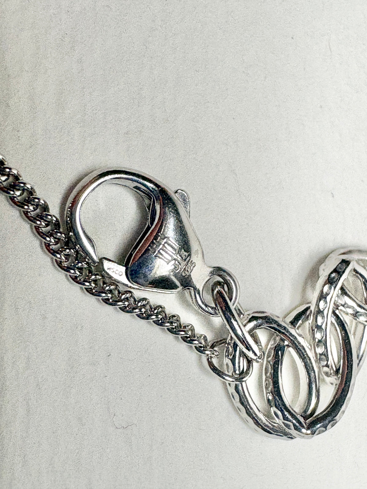 Textured Oval Charm Bracelet by James Avery size M 7.5"