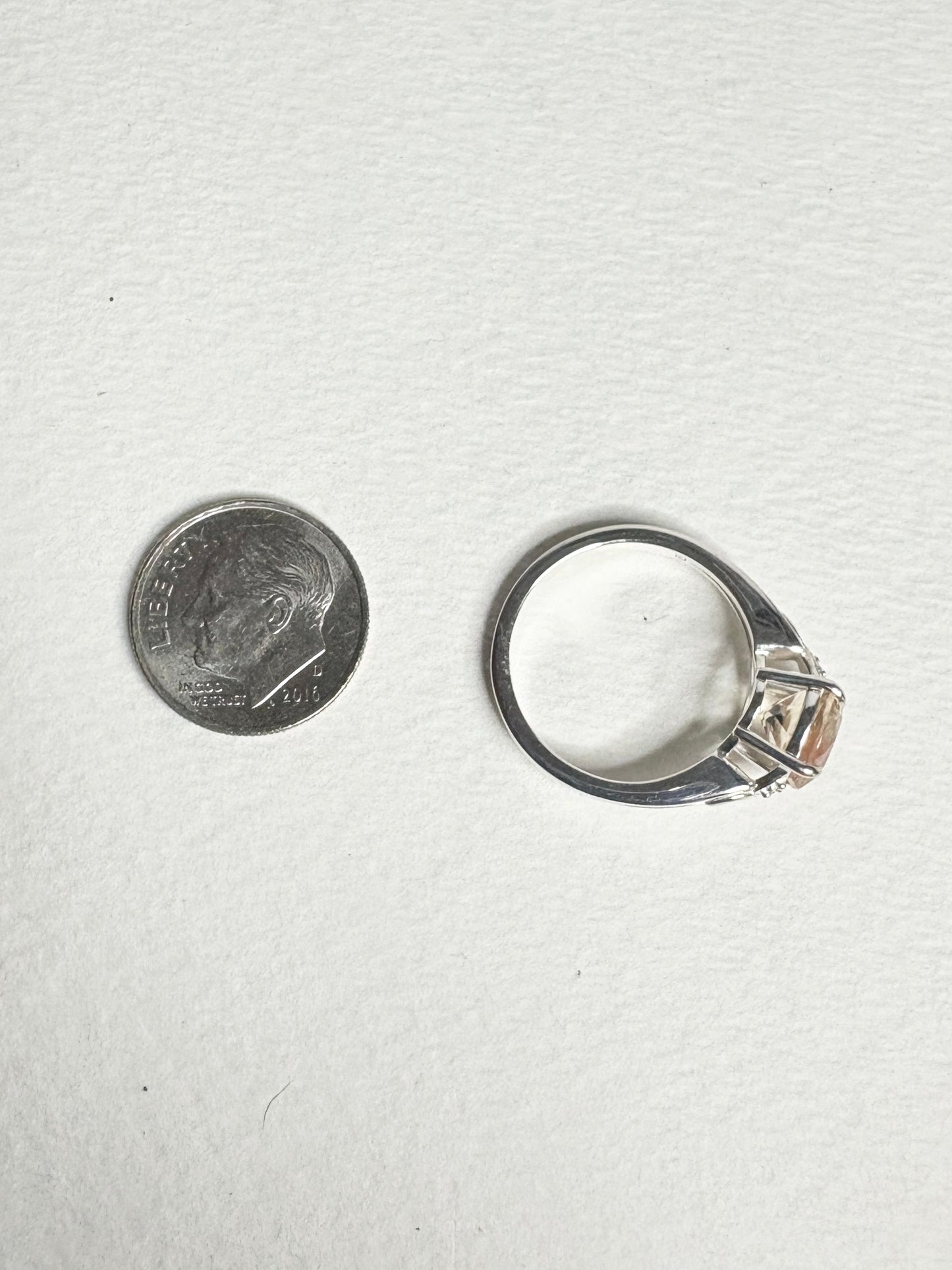 Light Champagne Oregon Sunstone Ring Sterling Silver size 7