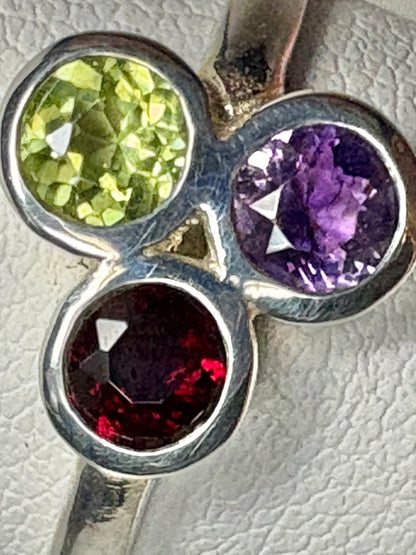 Arizona Gem Trio Amethyst Peridot & Garnet Bezel Set in Sterling Silver size 8