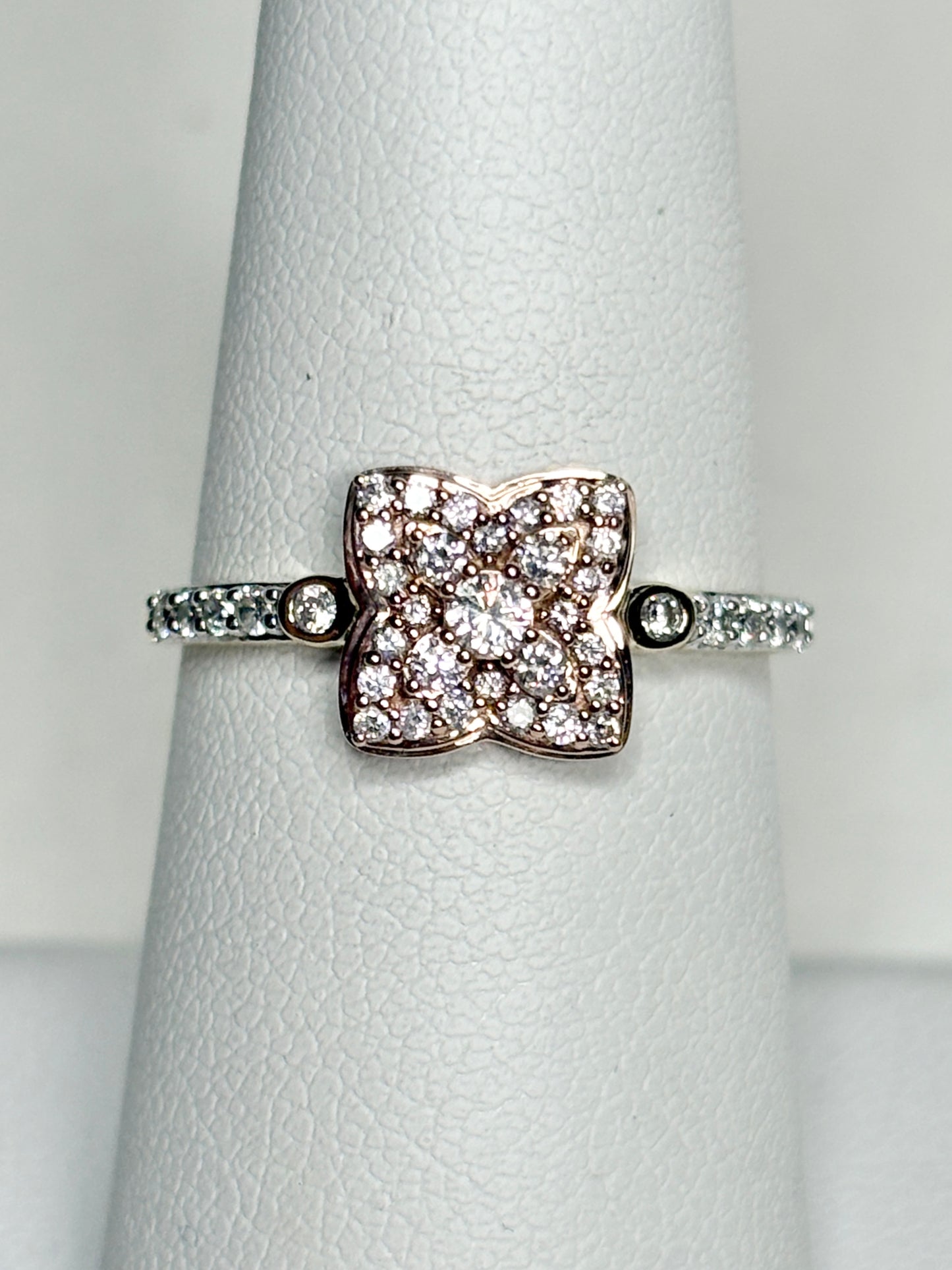 Natural Pink and White Angolan Type lla Diamond Ring 9k Rose Gold size 7
