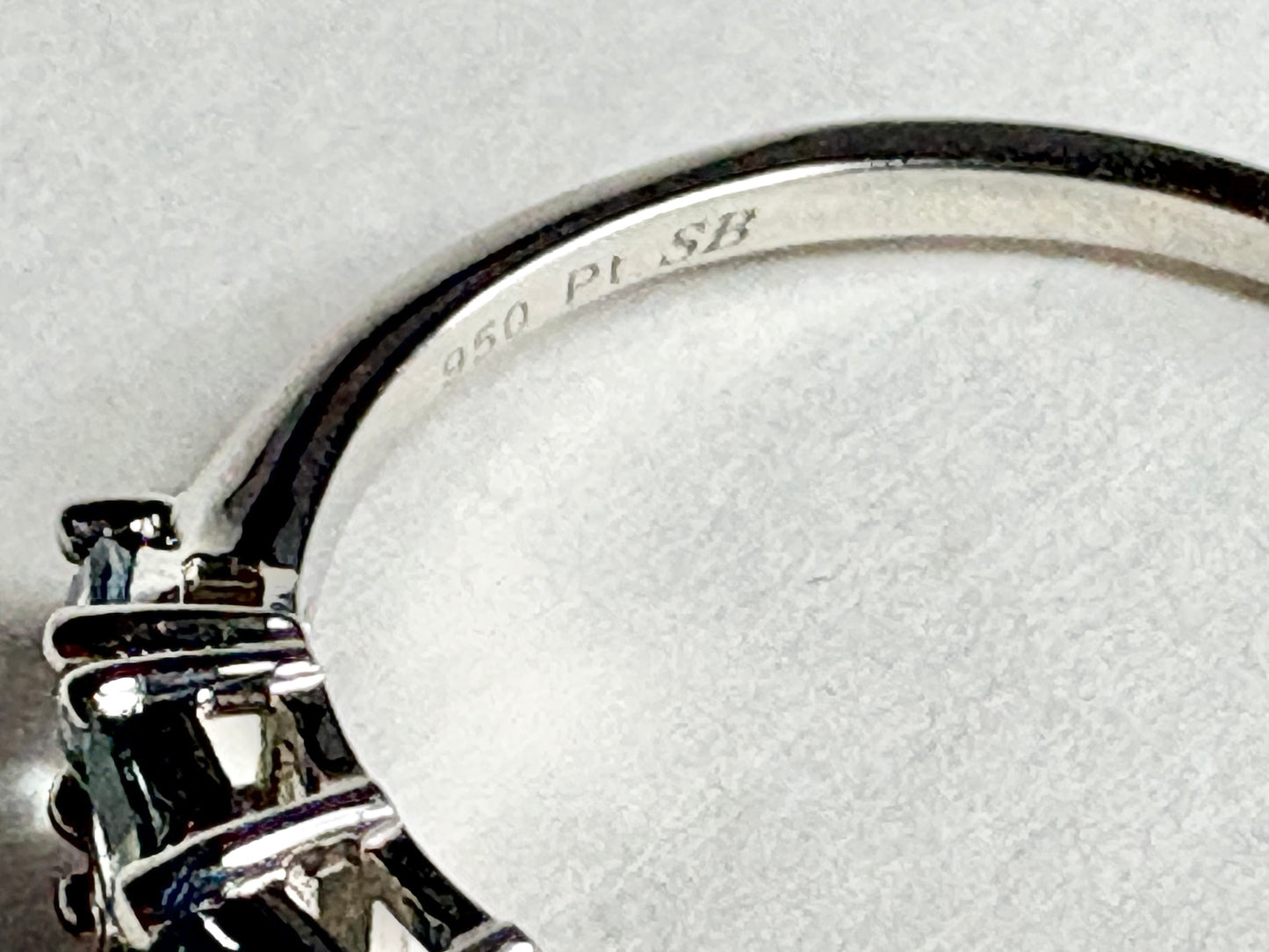 Untreated Montana Sapphire Band Ring 950 Platinum size 7