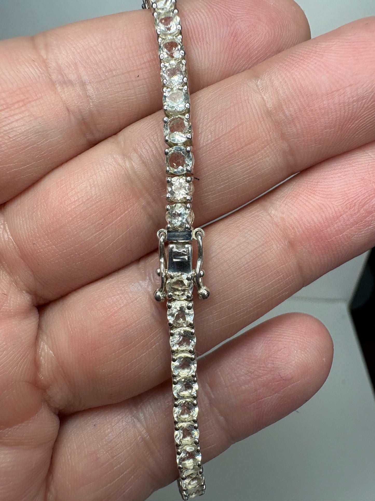 Yellow Oregon Sunstone Tennis Bracelet in Sterling Silver 7.5"