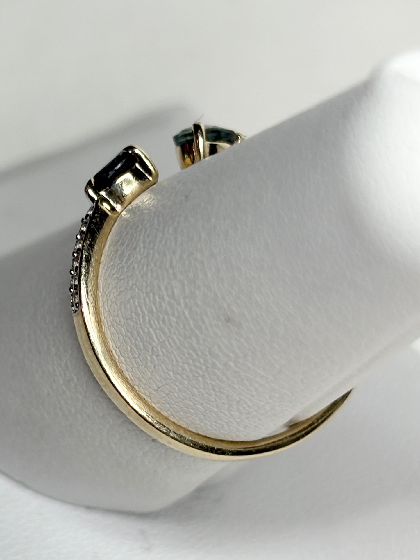 Sapphire and White Zircon Open Band Ring 9k Gold size 7