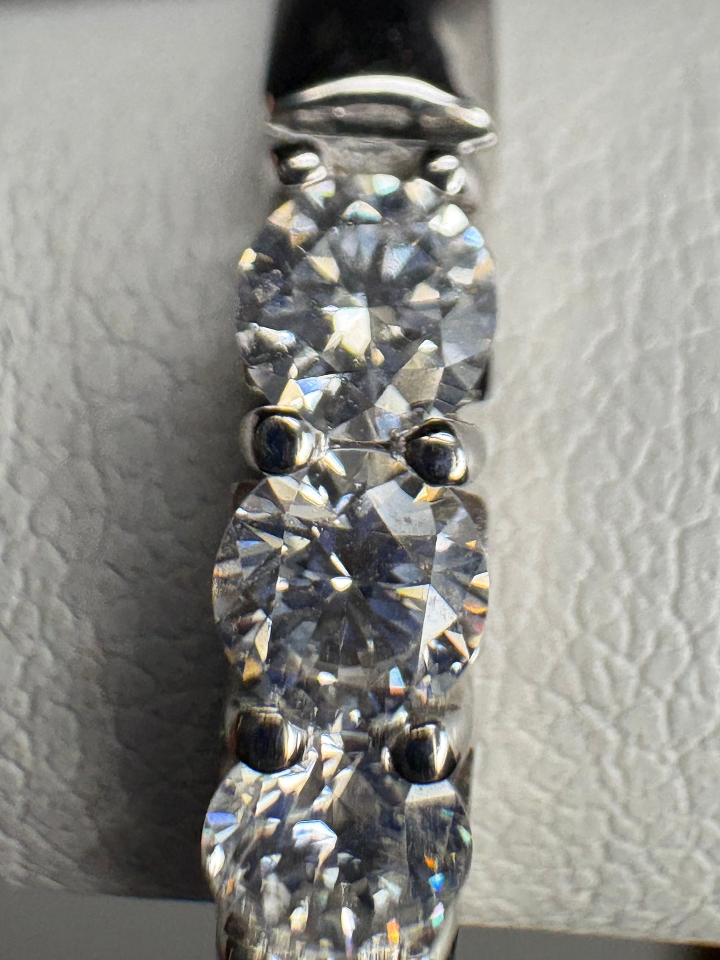 Natural Diamond Anniversary Band Ring by Benchmark Solid 14k gold size 7 - New Life Jewelry