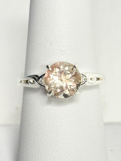 Light Champagne Oregon Sunstone Ring Sterling Silver size 7