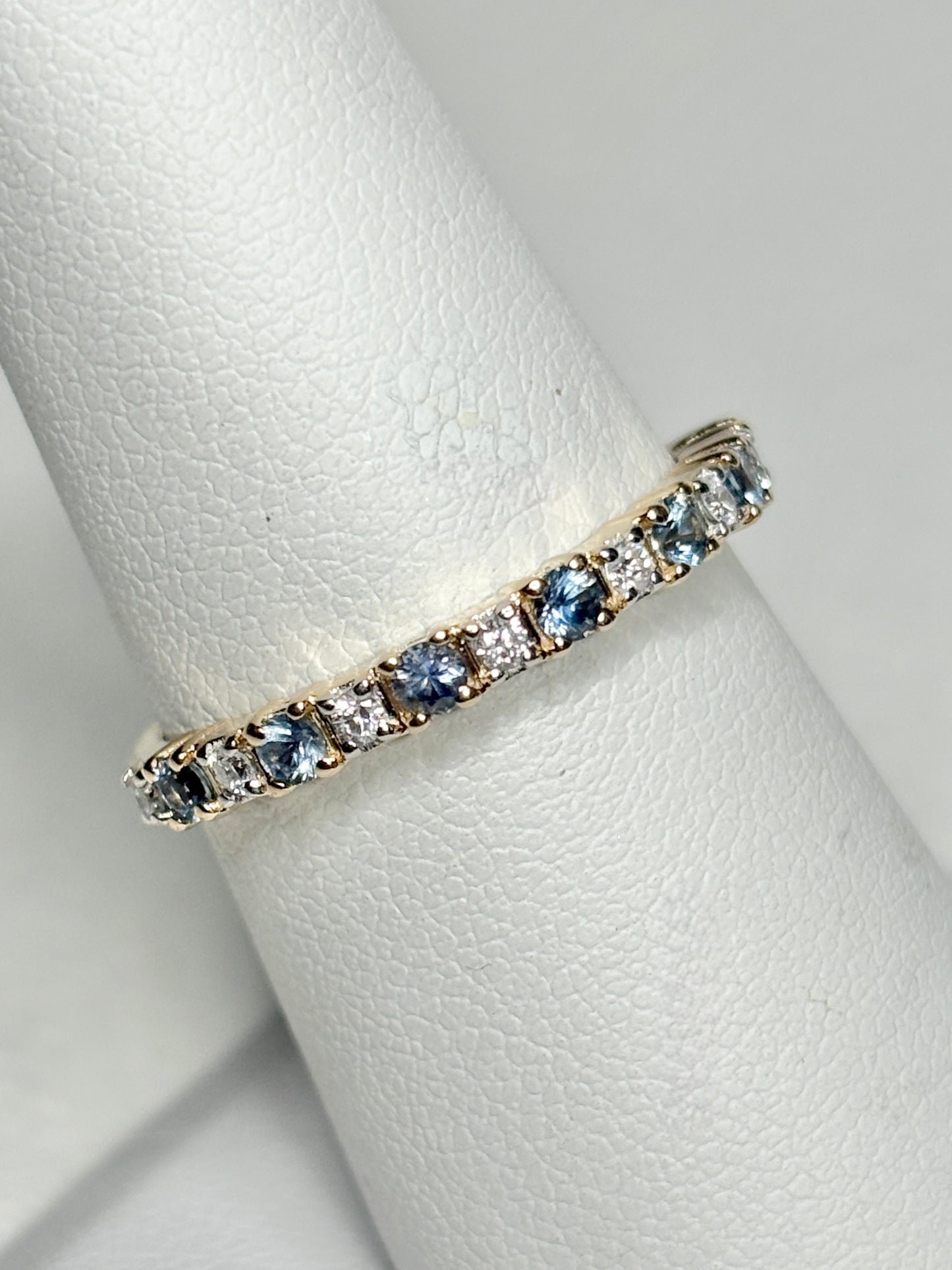 Montana Sapphire Untreated and Diamond Stackable Band Ring 9k Gold size 7