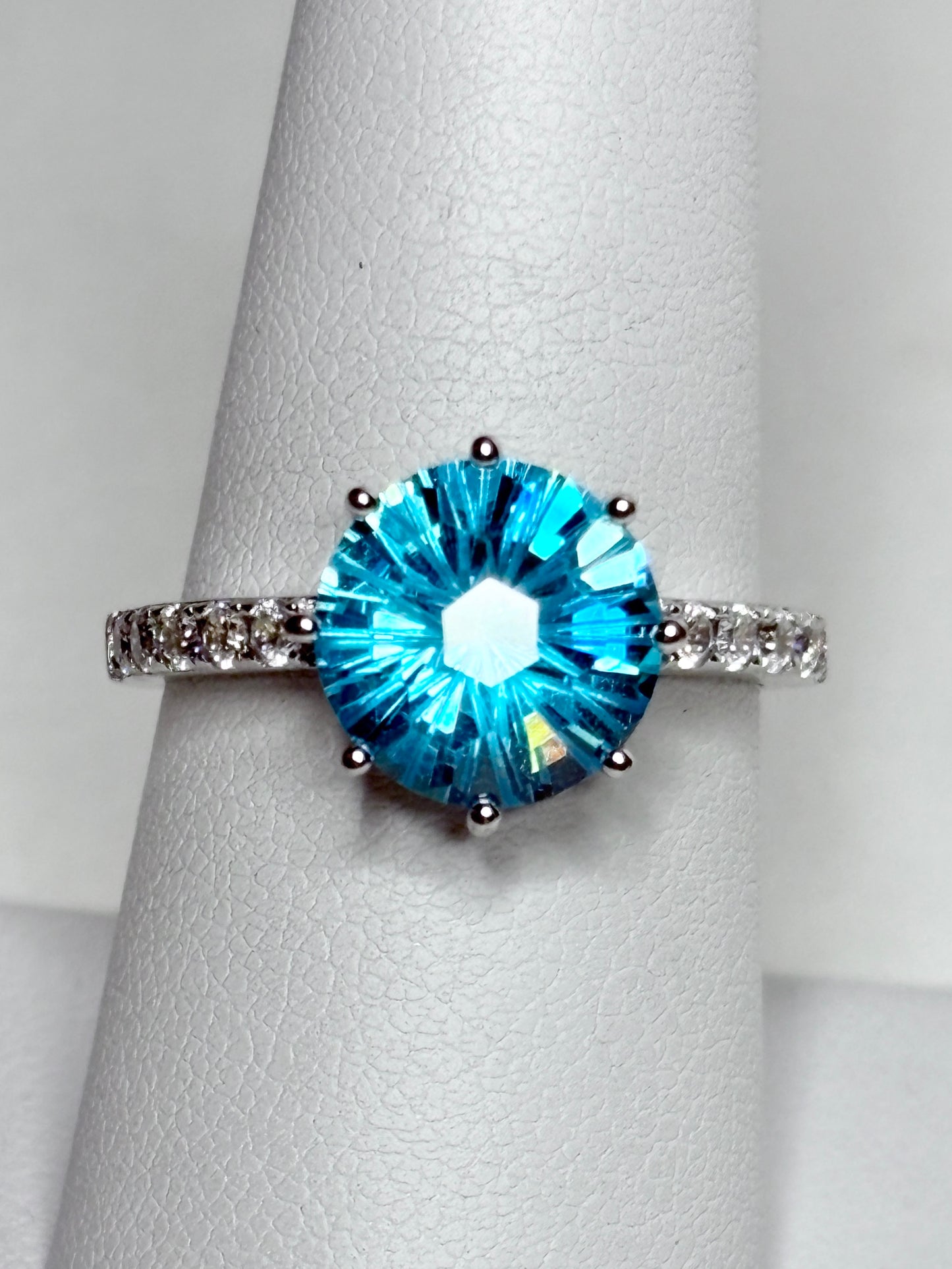 Honeycomb Cut Blue CZ Solitaire Ring in Sterling Silver size 8