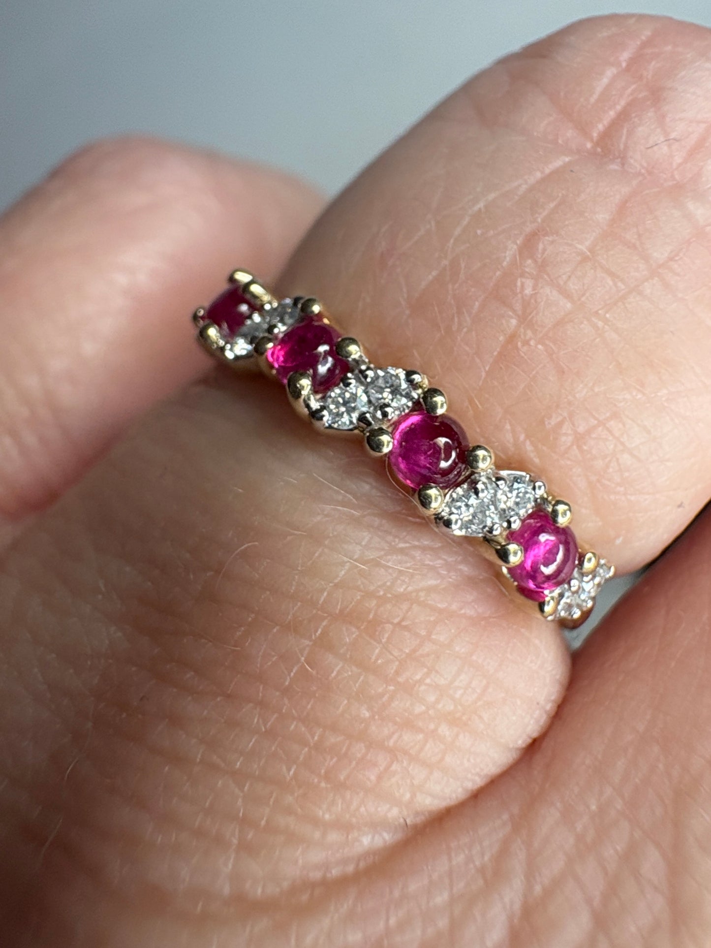 Greenland Ruby and Diavik Canadian Diamond Ring 9k Gold size 6.25