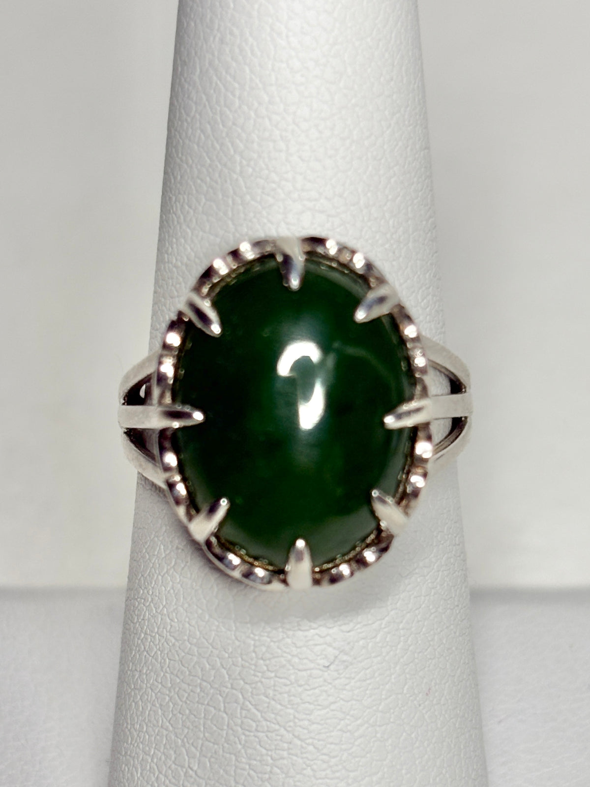 Nephrite Jade British Columbia Canada Ring in Sterlin Silver size 7
