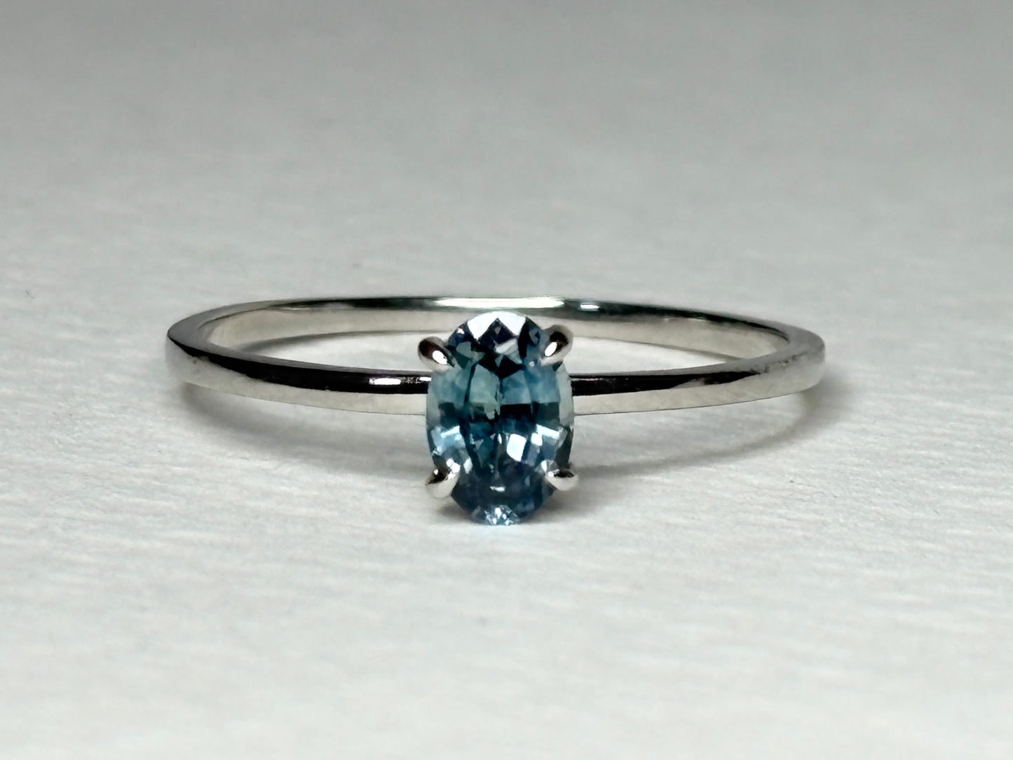 Untreated Montana Sapphire Dainty Ring 950 Platinum size 7