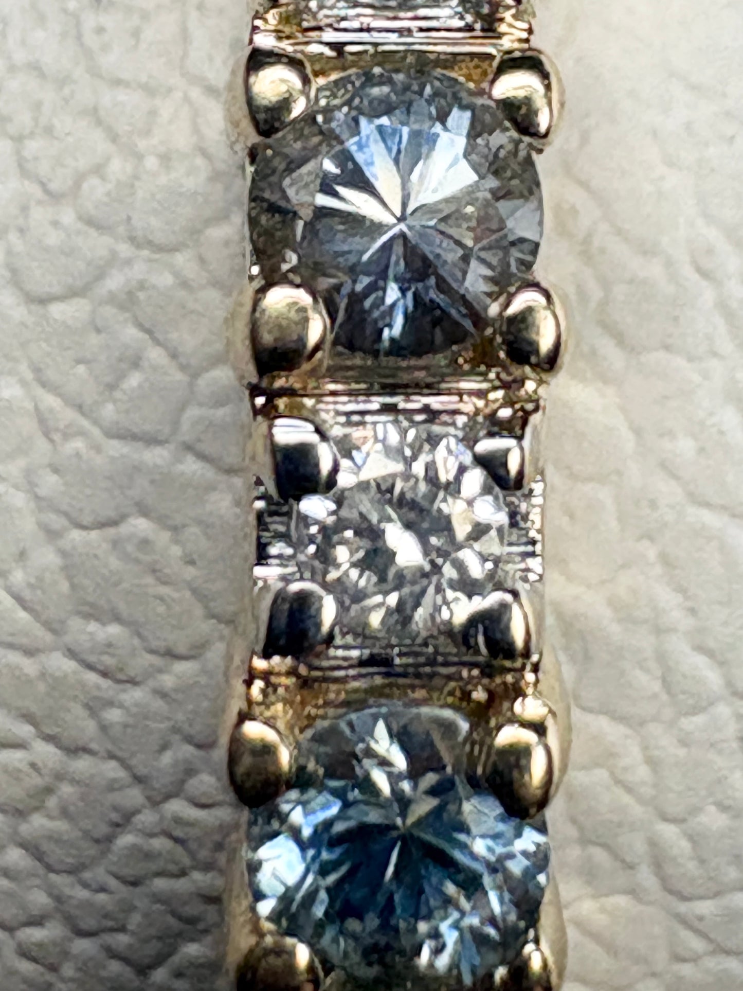 Montana Sapphire Untreated and Diamond Stackable Band Ring 9k Gold size 7