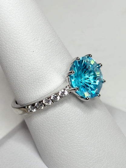 Honeycomb Cut Blue CZ Solitaire Ring in Sterling Silver size 8