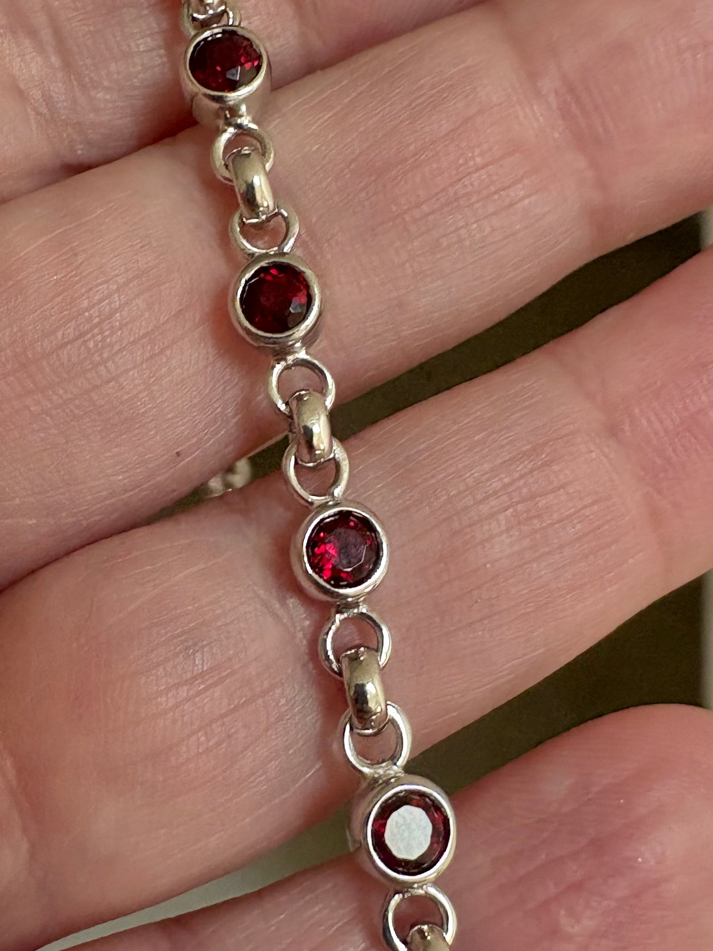 Arizona Anthill Garnet Bezel Set Link Bracelet in Sterling Silver Adjustable 8.25