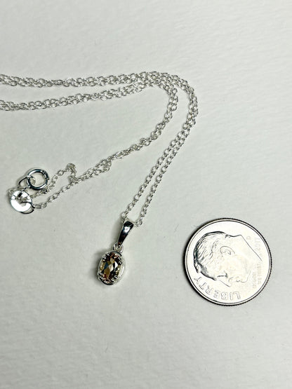 Light Champagne Oregon Sunstone Solitaire Pendant Necklace Sterling Silver