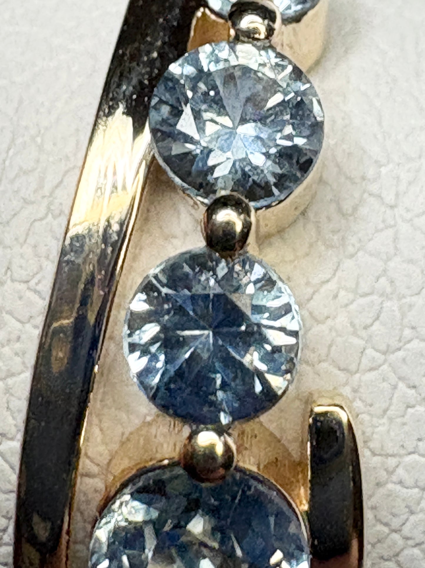 Untreated Montana Sapphire Ring 9k Gold size 8