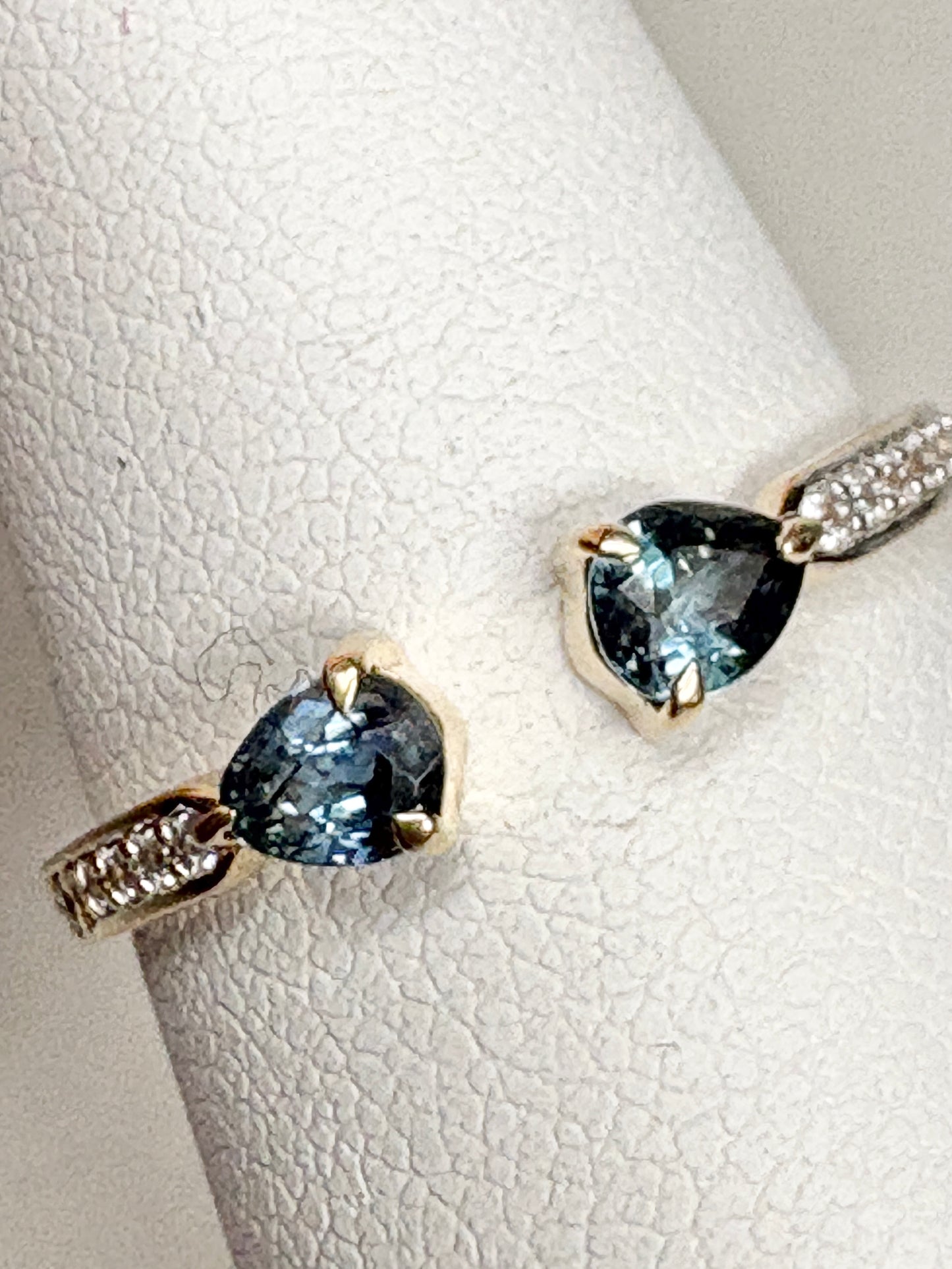 Sapphire and White Zircon Open Band Ring 9k Gold size 7