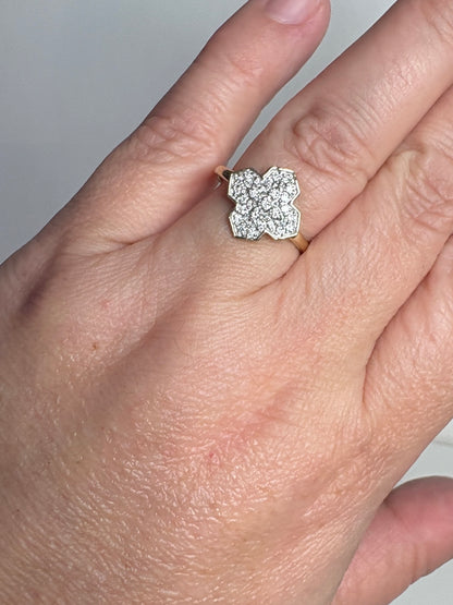 Canadian Diavik Mine Diamond Cross Ring 1/4ctw 9k Gold size 8