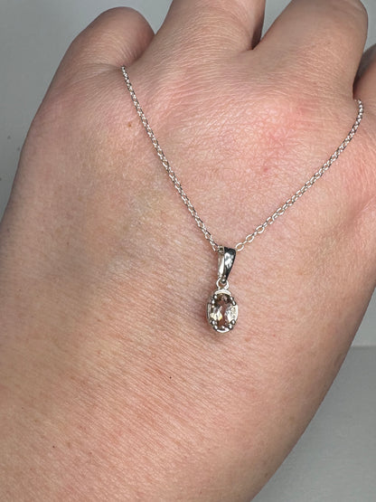 Light Champagne Oregon Sunstone Solitaire Pendant Necklace Sterling Silver