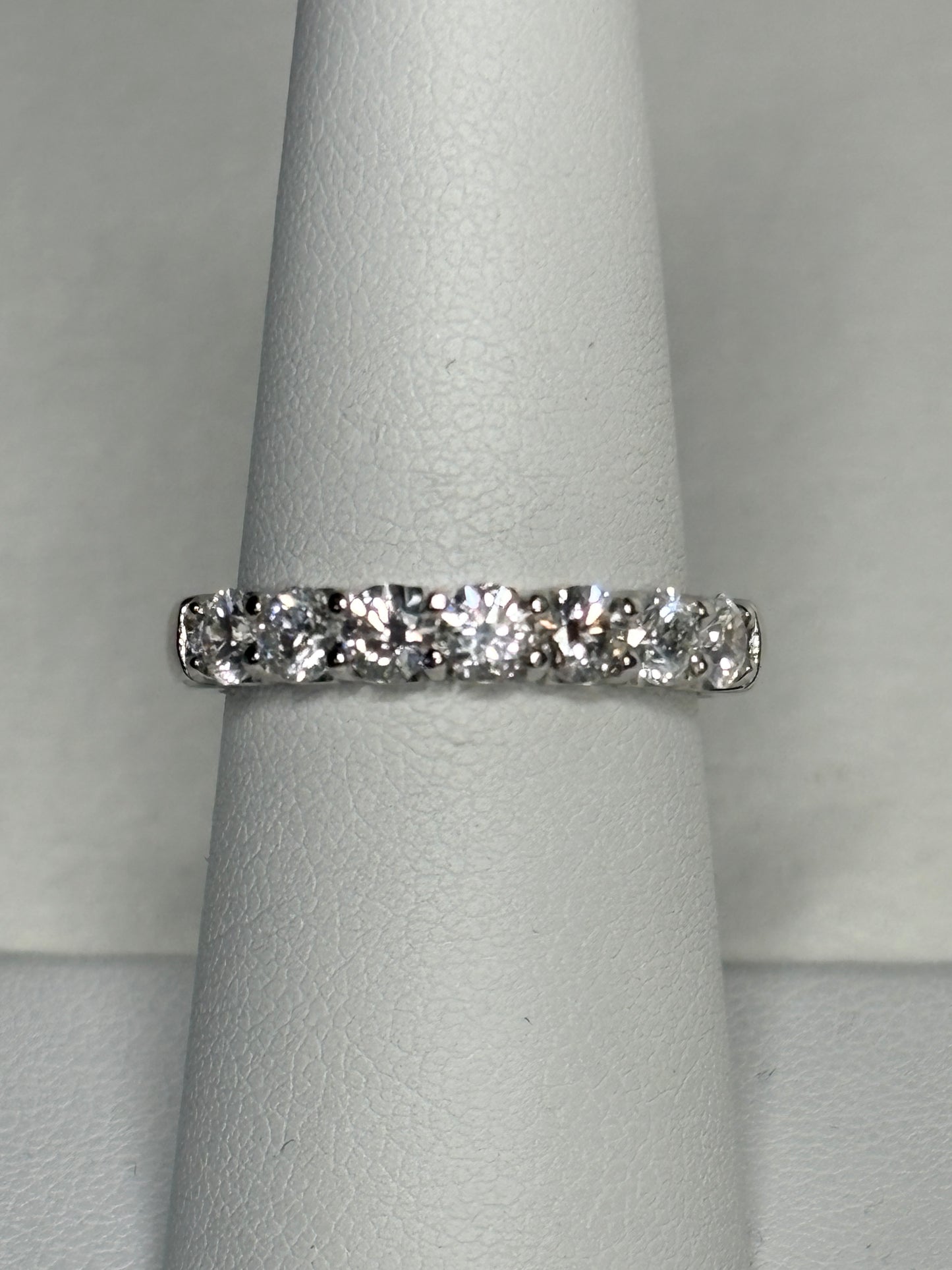 Natural Diamond Anniversary Band Ring by Benchmark Solid 14k gold size 7 - New Life Jewelry