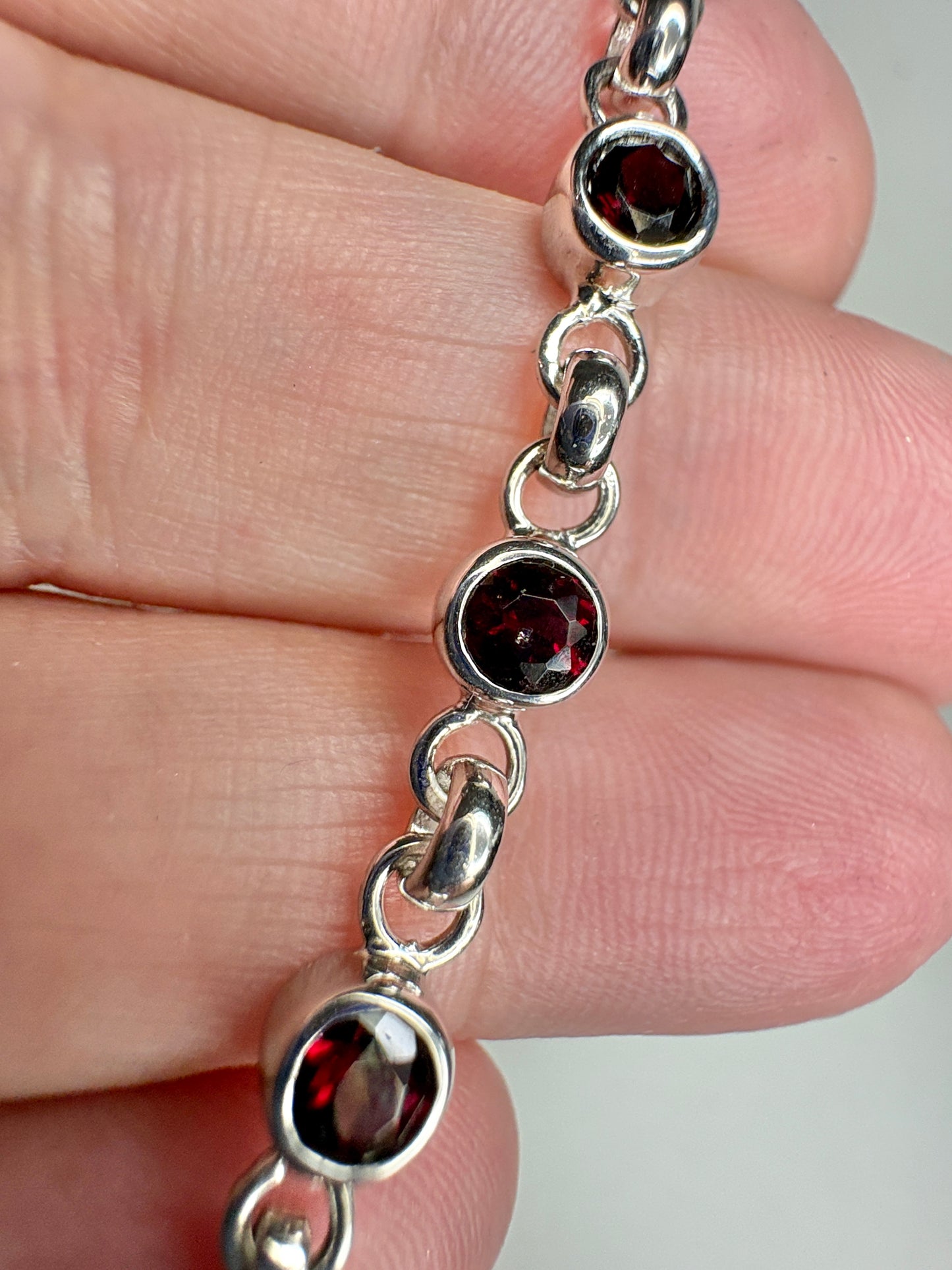 Arizona Anthill Garnet Bezel Set Link Bracelet in Sterling Silver Adjustable 8.25