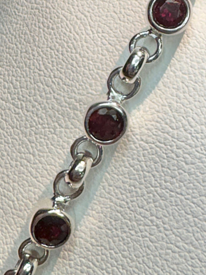 Arizona Anthill Garnet Bezel Set Link Bracelet in Sterling Silver Adjustable 8.25