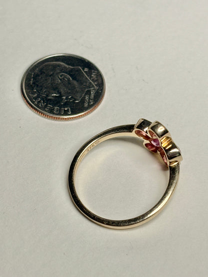 Pink Sapphire Bezel Set Flower Ring 9k Gold size 8