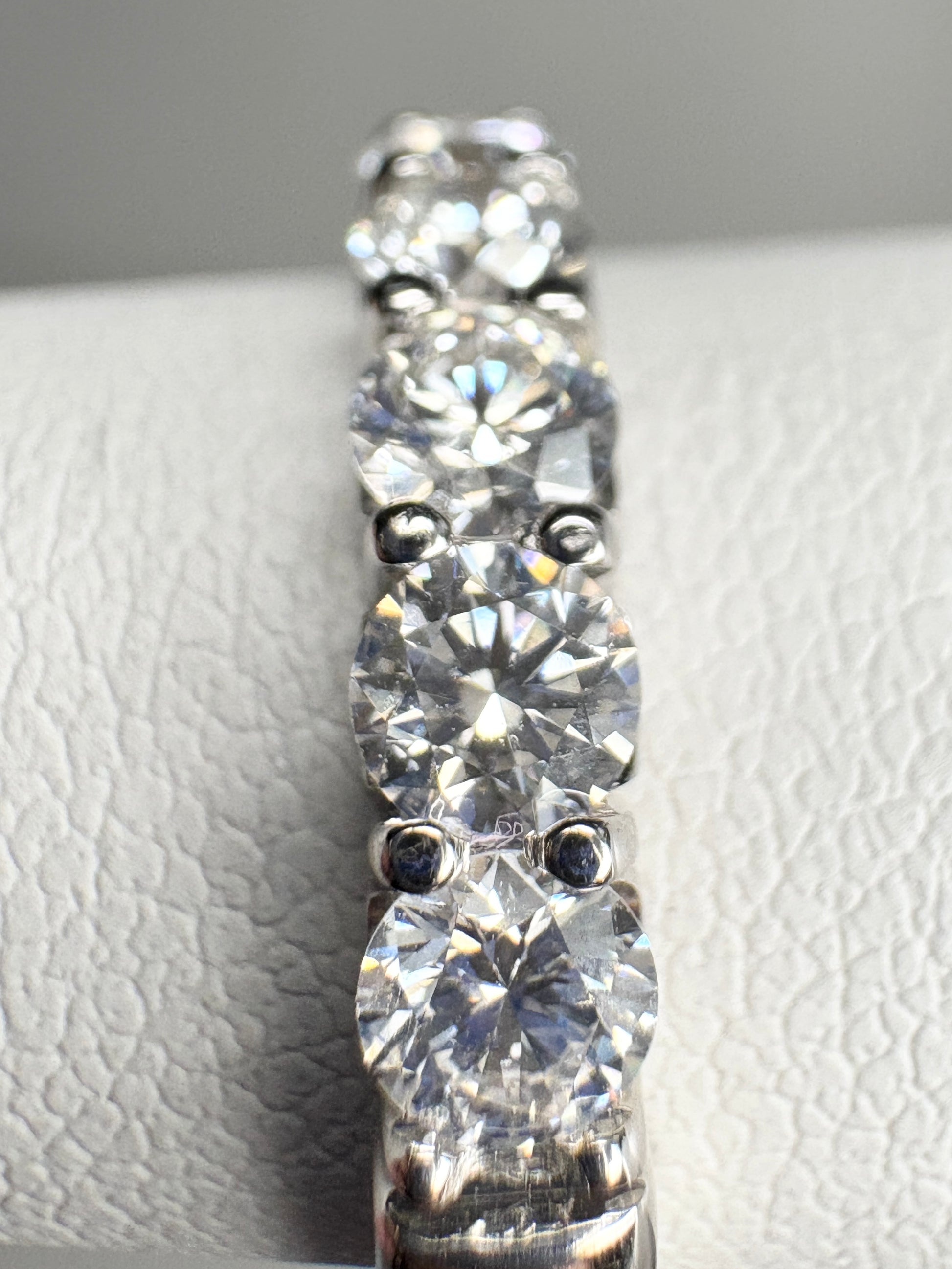 Natural Diamond Anniversary Band Ring by Benchmark Solid 14k gold size 7 - New Life Jewelry