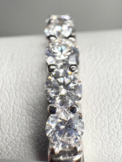 Natural Diamond Anniversary Band Ring by Benchmark Solid 14k gold size 7 - New Life Jewelry