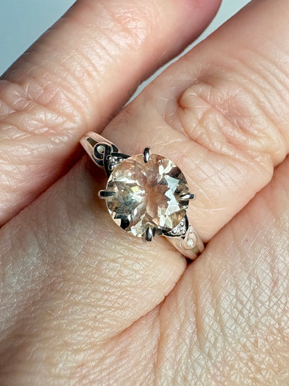 Light Champagne Oregon Sunstone Ring Sterling Silver size 7