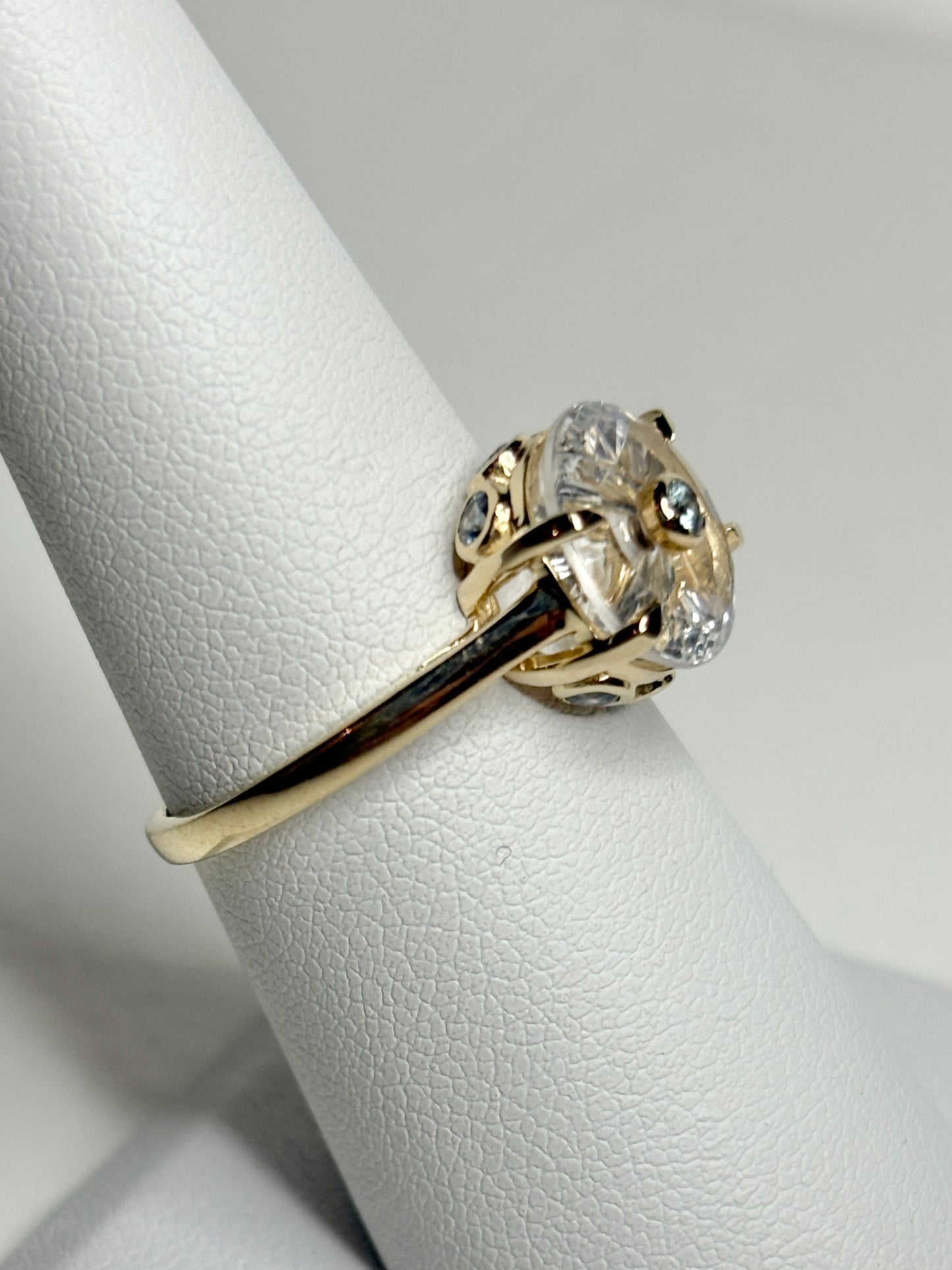 Lehrer Iris Untreated Montana Sapphire Fancy Quartz Ring 9k Gold size 7