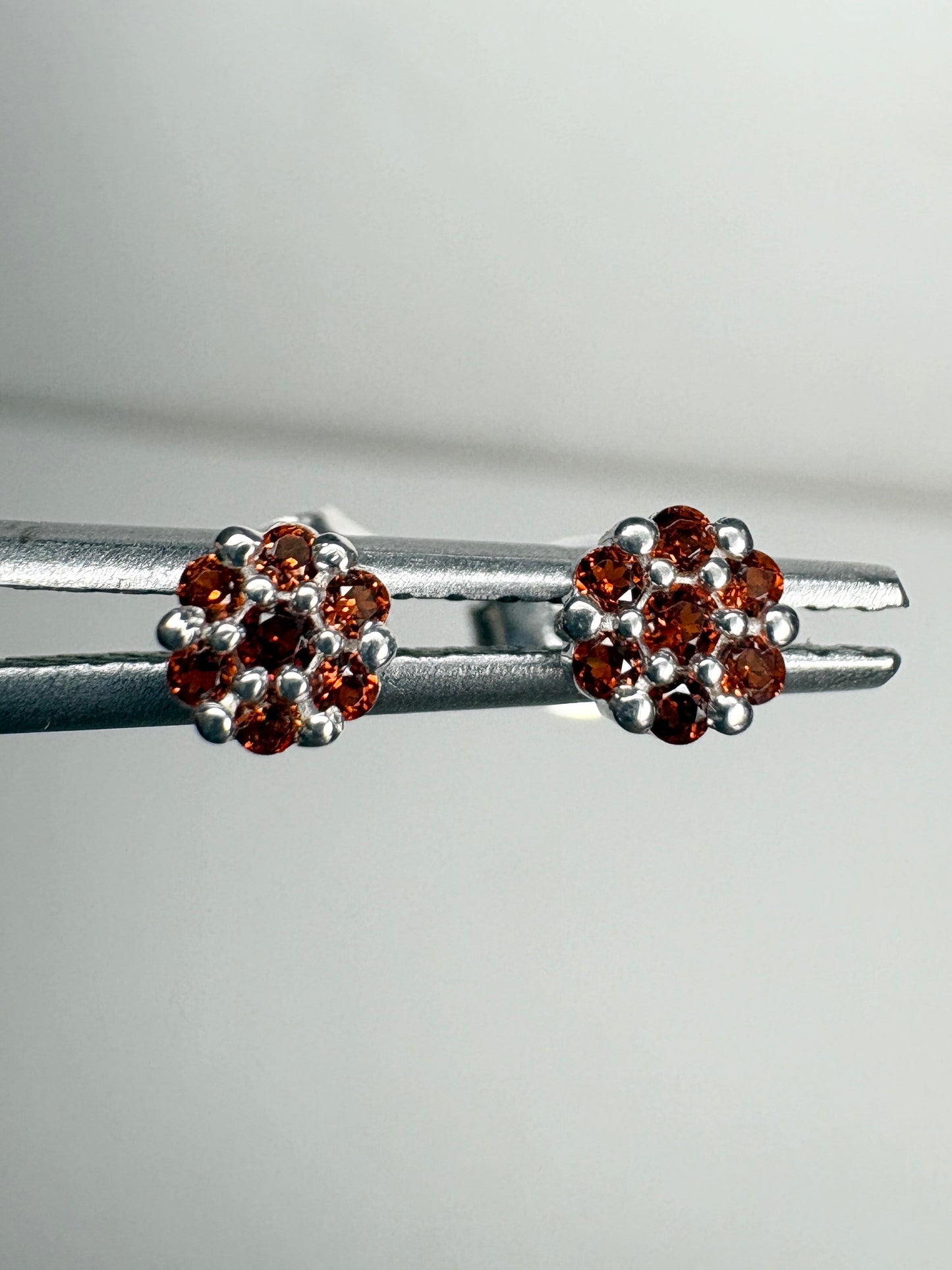 Arizona Anthill Garnet Cluster Stud Earrings Sterling Silver 4.3mm