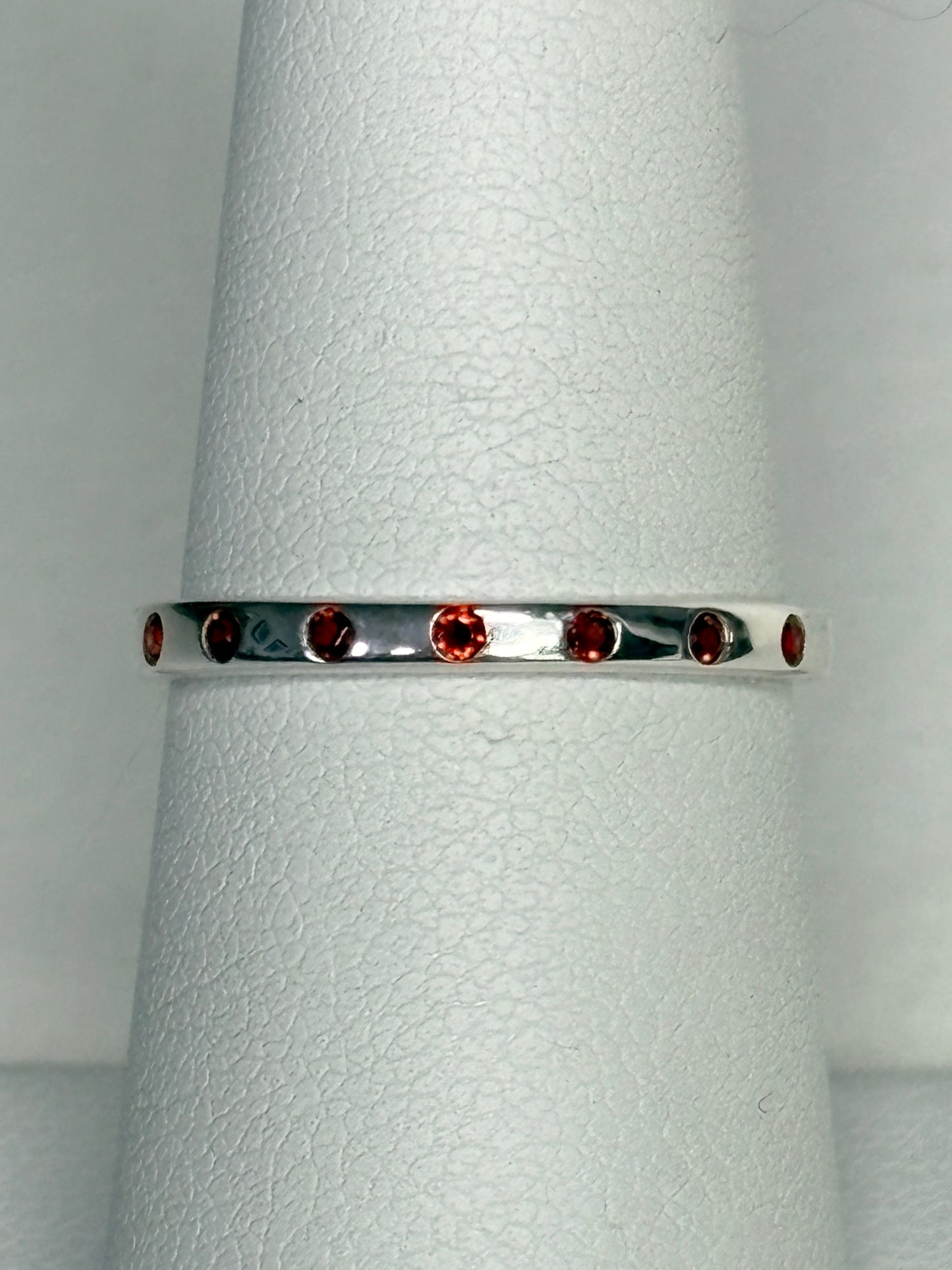 Arizona Anthill Garnet Stackable Band Ring Sterling Silver Flush Set size 7