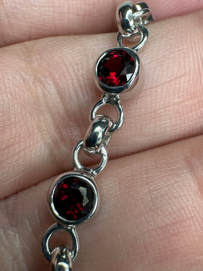 Arizona Anthill Garnet Bezel Set Link Bracelet in Sterling Silver Adjustable 8.25