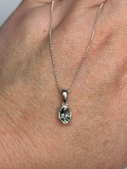 Teal Green Oregon Sunstone Solitaire Pendant Necklace Sterling Silver