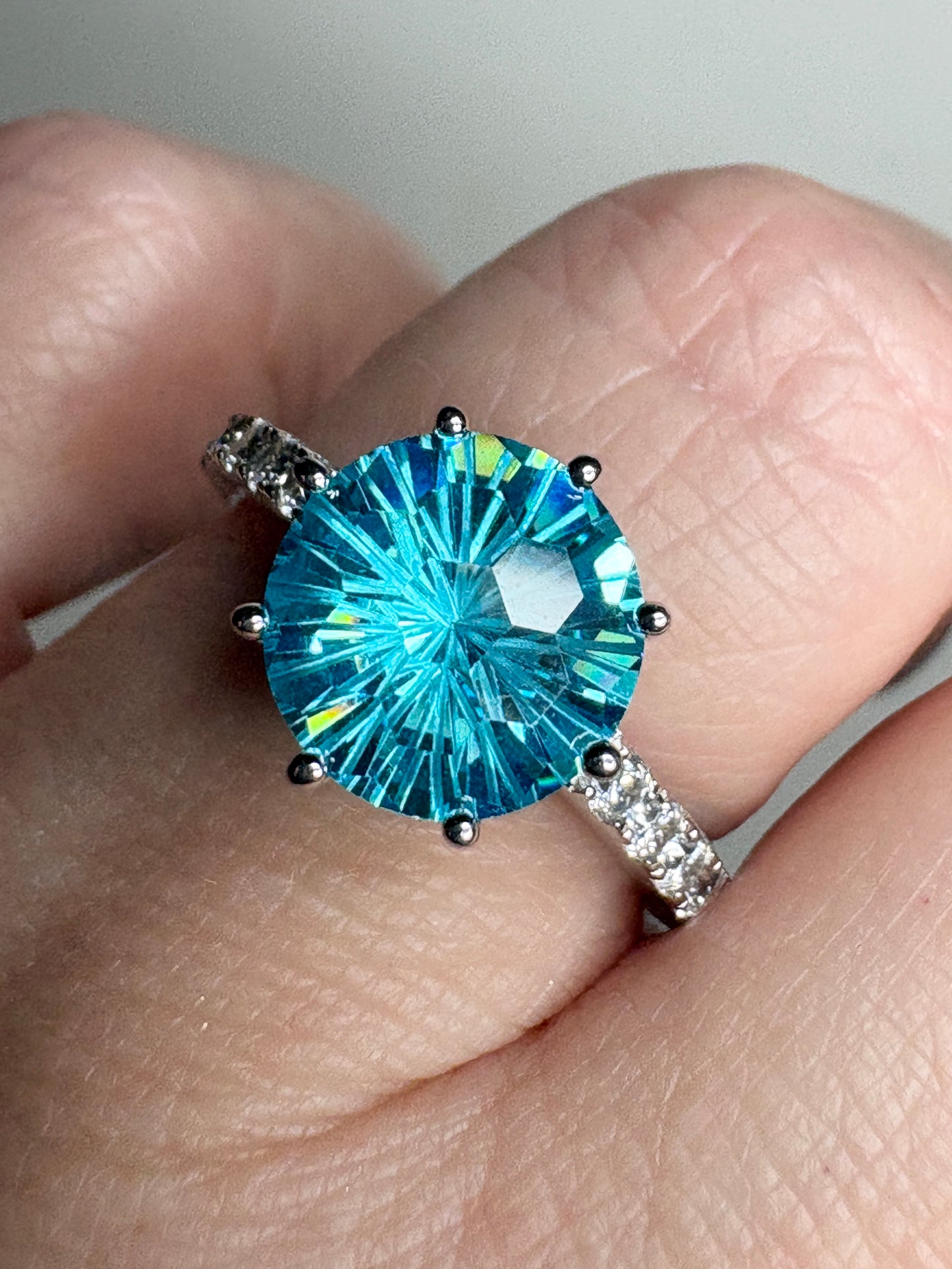 Honeycomb Cut Blue CZ Solitaire Ring in Sterling Silver size 8