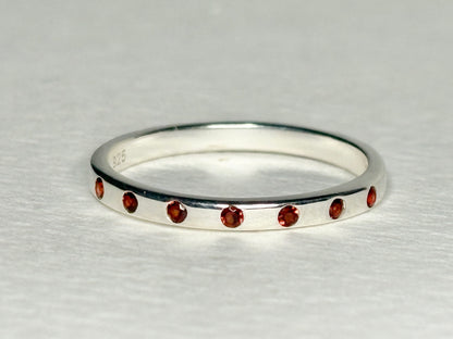 Arizona Anthill Garnet Stackable Band Ring Sterling Silver Flush Set size 7