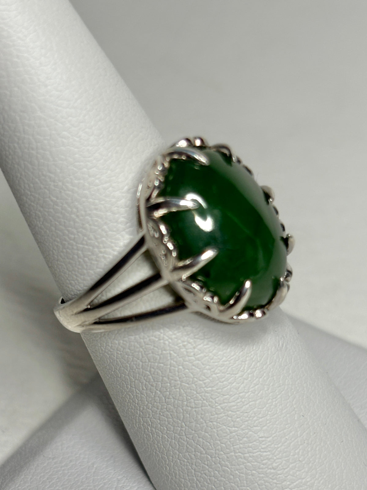 Nephrite Jade British Columbia Canada Ring in Sterlin Silver size 7