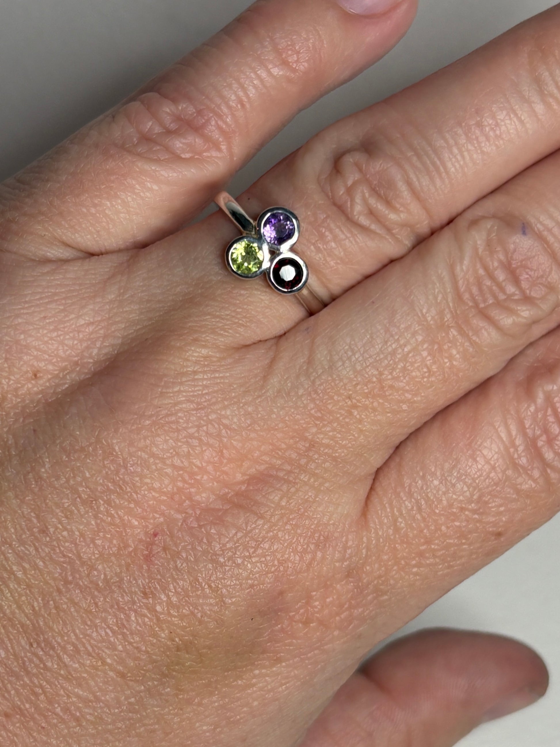 Arizona Gem Trio Amethyst Peridot & Garnet Bezel Set in Sterling Silver size 8 - New Life Jewelry