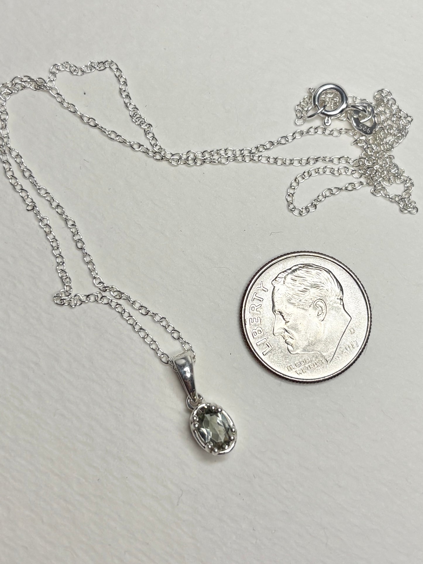 Light Green Oregon Sunstone Solitaire Pendant Necklace Sterling Silver