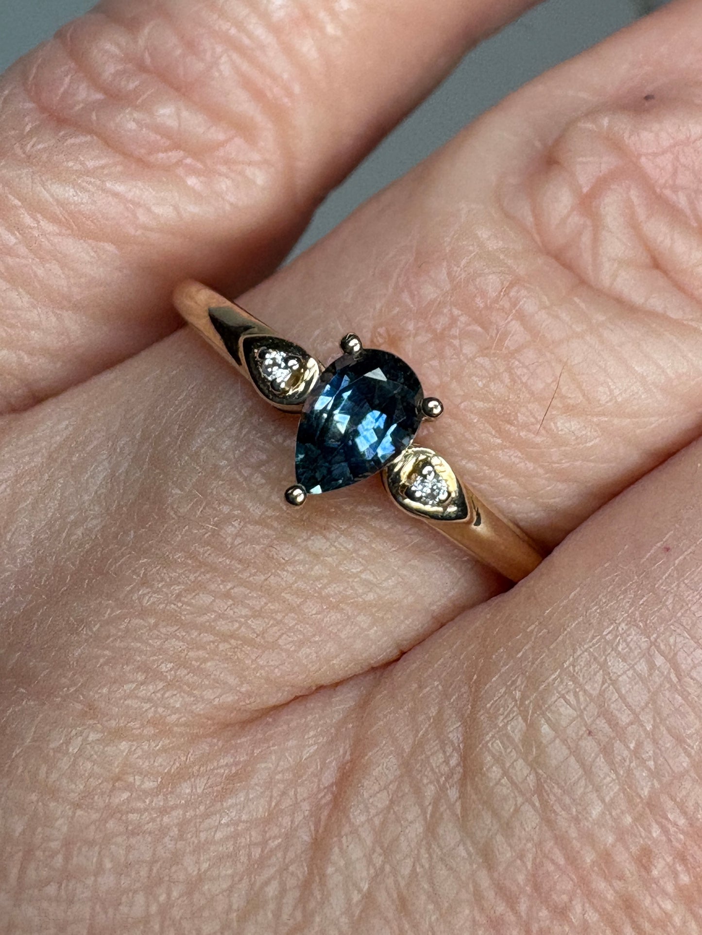 Pear Montana Sapphire Untreated Ring 9k Gold Size 9