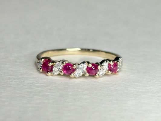 Greenland Ruby and Diavik Canadian Diamond Ring 9k Gold size 6.25